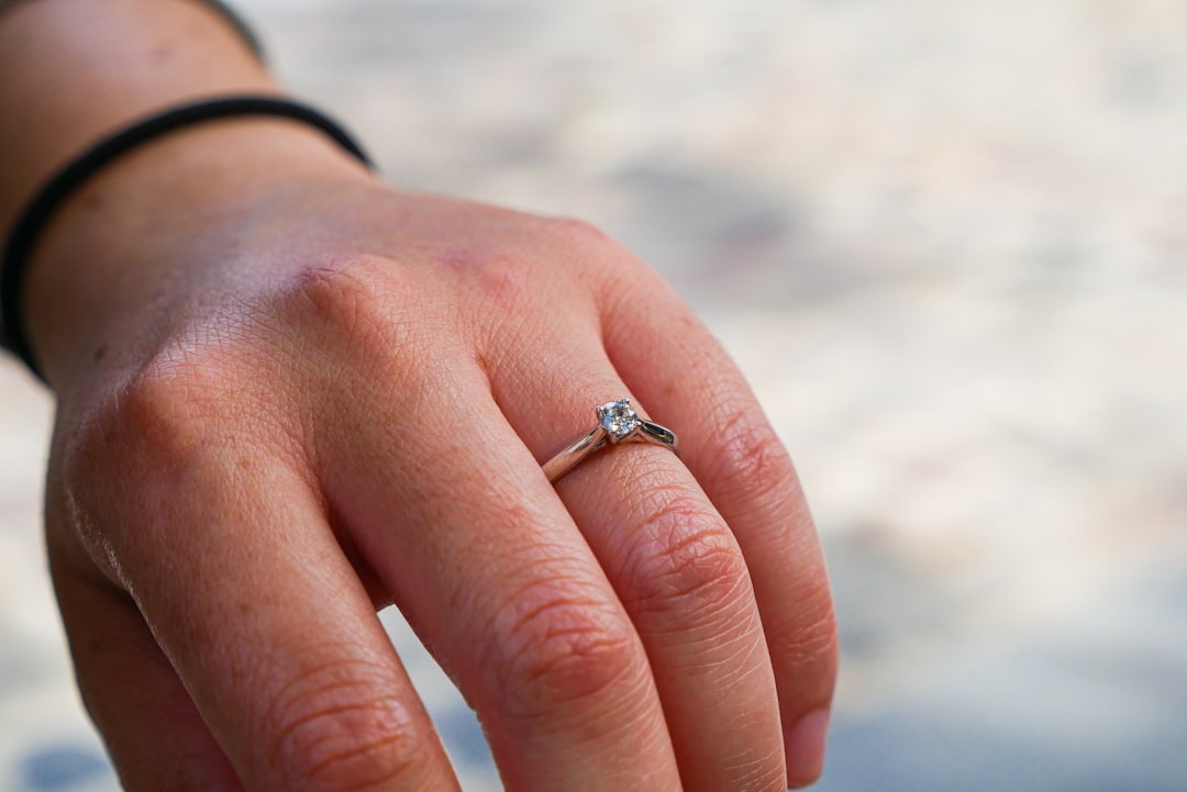 Shine Bright: Navigating Diamond Purchases with Expert Guidance