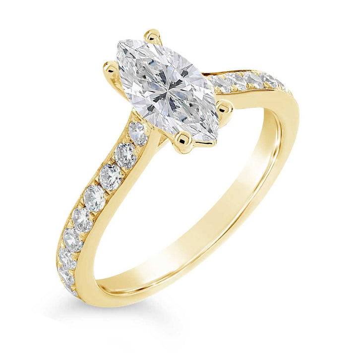 Classic Diamond Engagement Ring Colletion