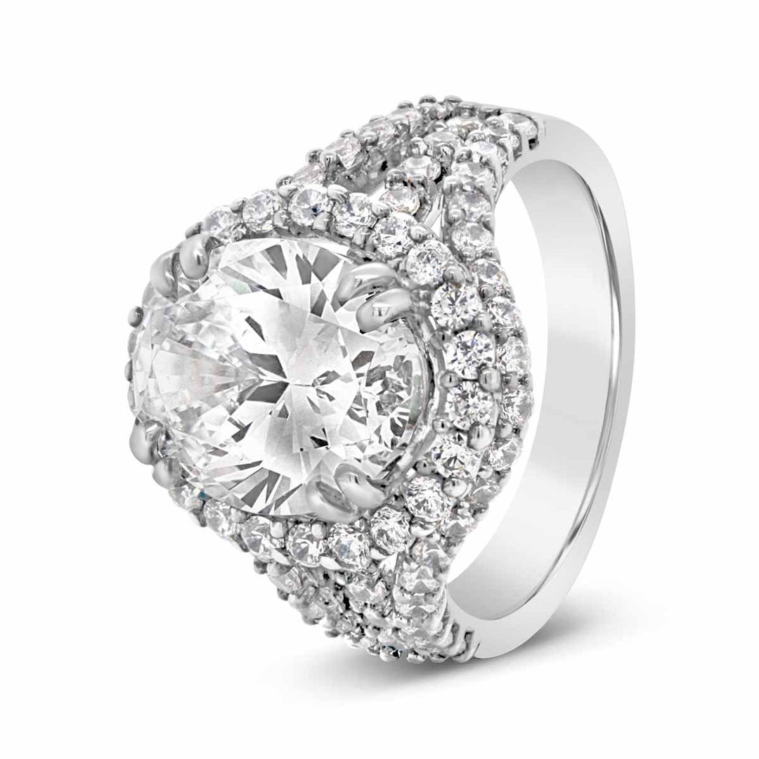 Halo Diamond Engagement Ring - GSR10781