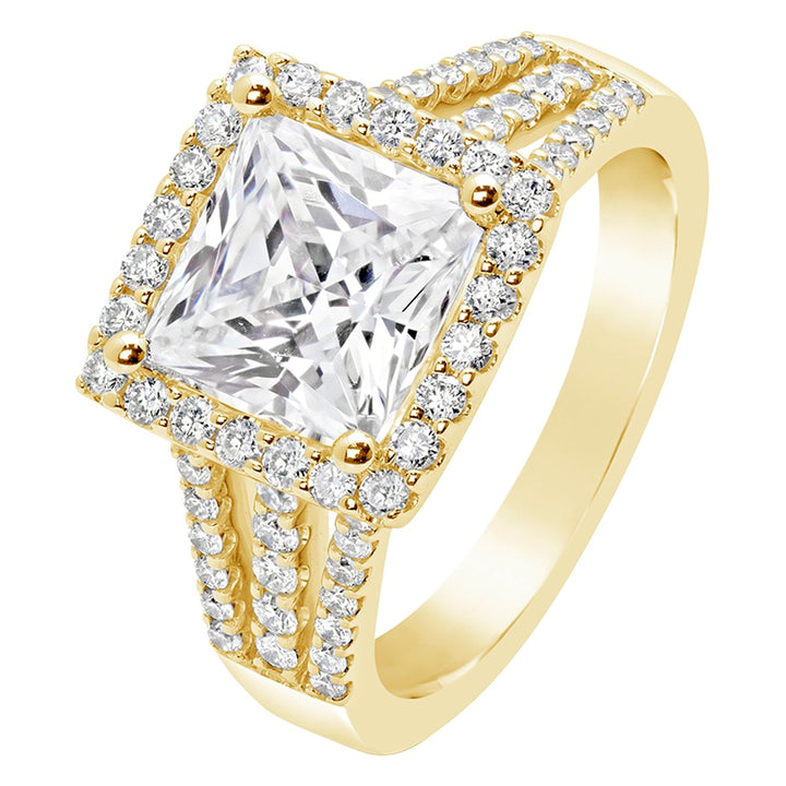 Diamond Halo Engagement Ring