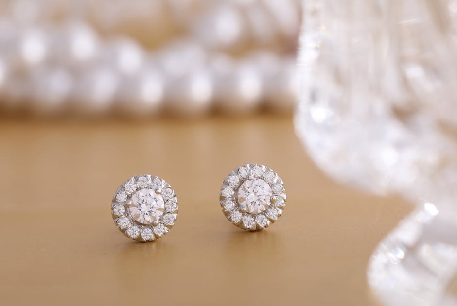 Find Your Sparkle: Top Diamond Earring Picks for Men